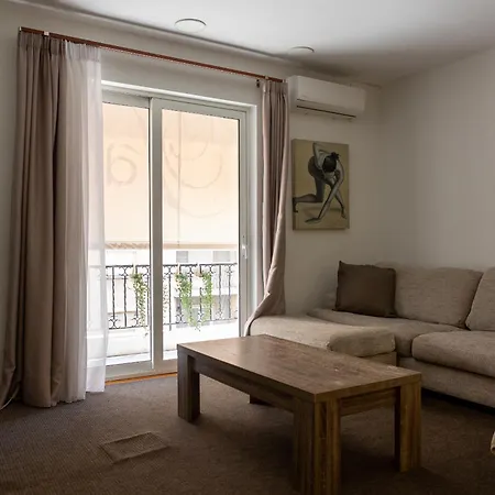 Acropolis View 4-bd